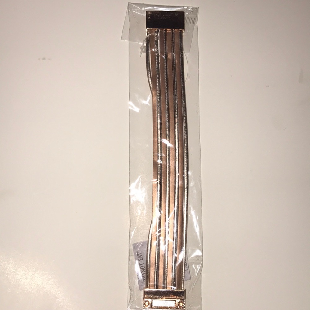 Bracelet